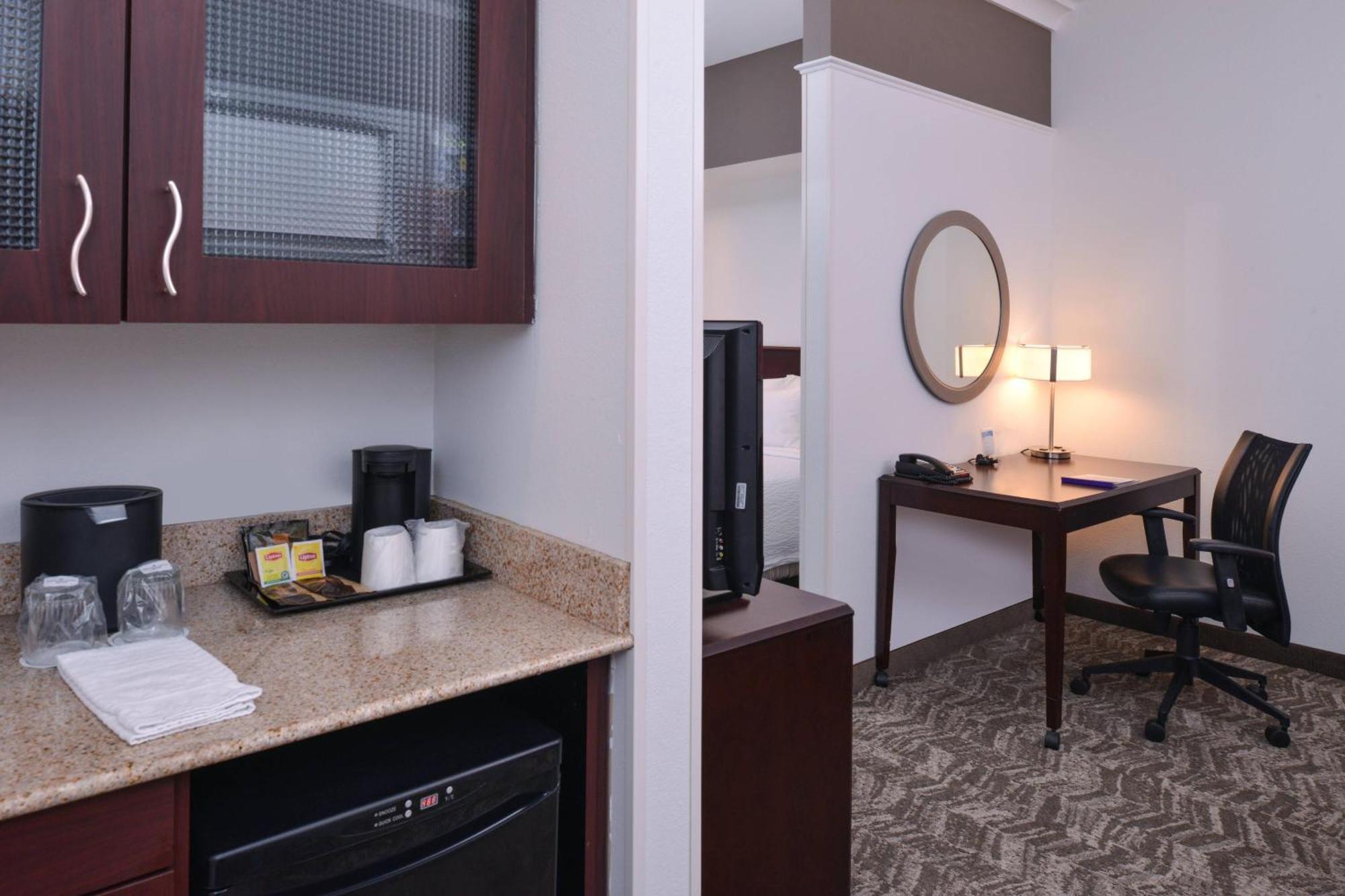 Springhill Suites By Marriott Oklahoma City Airport Exteriör bild